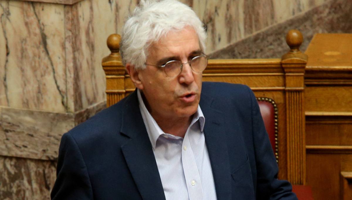 Ο υπουργός Δικαιοσύνης, Διαφάνειας και Ανθρωπίνων Δικαιωμάτων Νίκος Παρασκευόπουλος μιλά στην ολομέλεια της Βουλής , Τετάρτη 1 Ιουνίου 2016. Πραγματοποιείται στην ολομέλεια της Βουλής συζήτηση και ψήφιση τροπολογιών στο πολυνομοσχέδιο μεταξύ των οποίων αυτή απαγορεύει σε υπουργούς και βουλευτές να έχουν offshore .  ΑΠΕ-ΜΠΕ/ΑΠΕ-ΜΠΕ/Παντελής Σαίτας